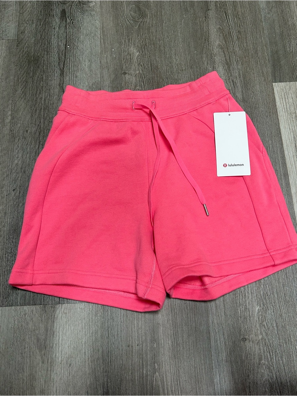 Lululemon scuba high rise shorts NWT